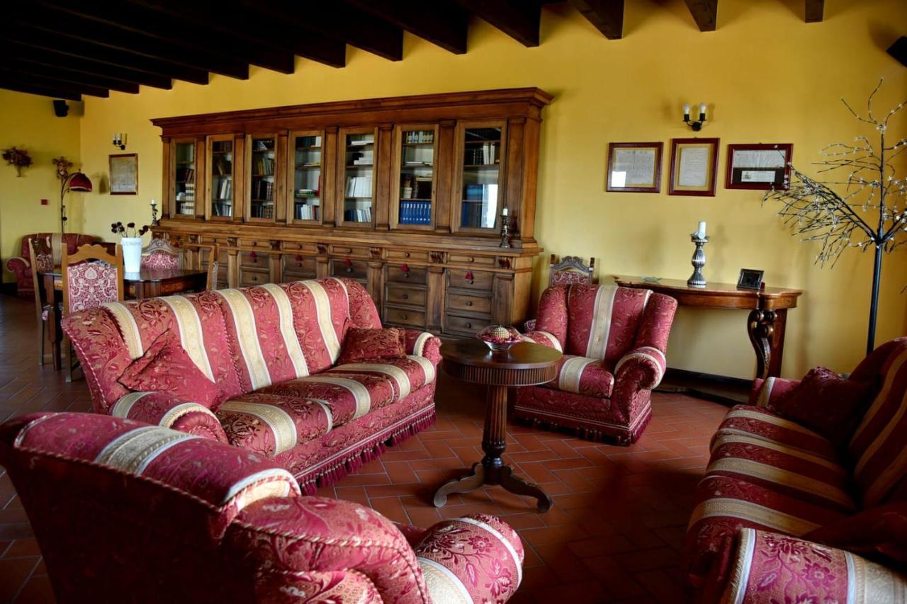 Il Castello Dei Principi Sanseverino Viggianello Eksteriør billede